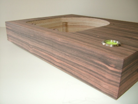 Garrard 301 Makassar 03